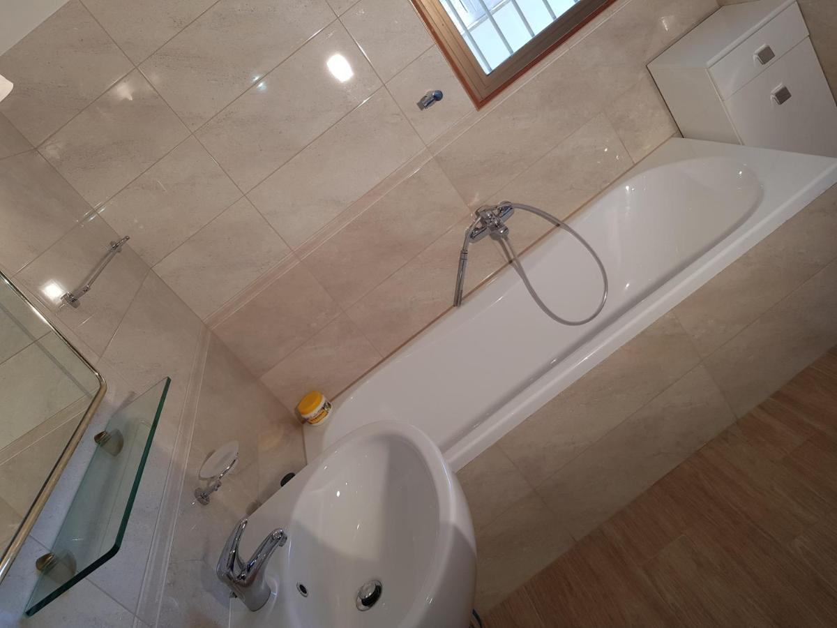 Stylish Apt Terina - Le Lincelle, Lamezia - Bright, Spacious, Elegant And With Terrace SantʼEufemia Lamezia Zewnętrze zdjęcie